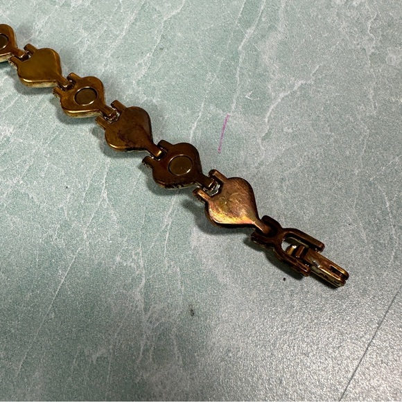 HEARTS SEMI PRECIOUS STONES GOLD TONE MAGNETIC BRACELET ARTHRITIS THERAPY - Picture 4 of 6